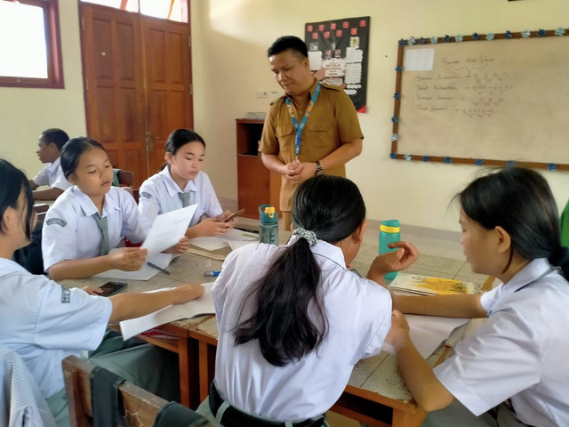 Pembelajaran di kelas. Foto: Dokumentasi pribadi