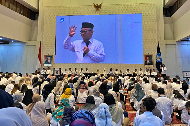 Sambutan Menteri Pendidikan Dasar dan Menengah, Abdul Mu'ti pada acara halalbihalal kemendikdasmen. Foto: Kevin Daniel/kumparan