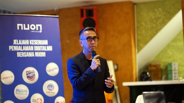 CEO Nuon Aris Sudewo memberikan sambutan dalam agenda Nuon Media Update 2026. Foto: Telkom.