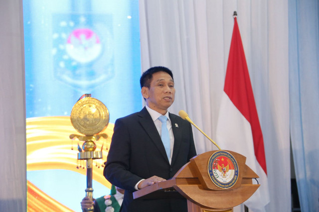 Wamendagri Akhmad Wiyagus dalam acara Sidang Senat Terbuka Dies Natalis ke-70 IPDN di IPDN Jatinangor, Sumedang, Jawa Barat, pada Selasa (31/3/2026). Foto: Kemendagri RI