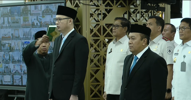 Pelantikan Hendarsam Marantoko sebagai Dirjen Imigrasi pada Rabu (1/4/2026). Foto: YouTube/  Kementerian Imigrasi dan Pemasyarakatan RI