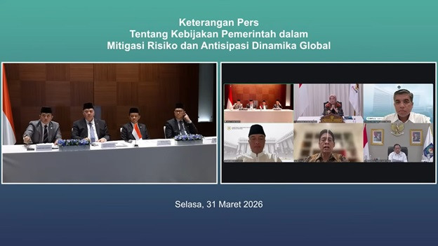 (Konferensi Pers Kebijakan Pemerintah dalam Mitigasi Risiko dan Antisipasi Dinamika Global. Sumber: YouTube Sekretariat Presiden)