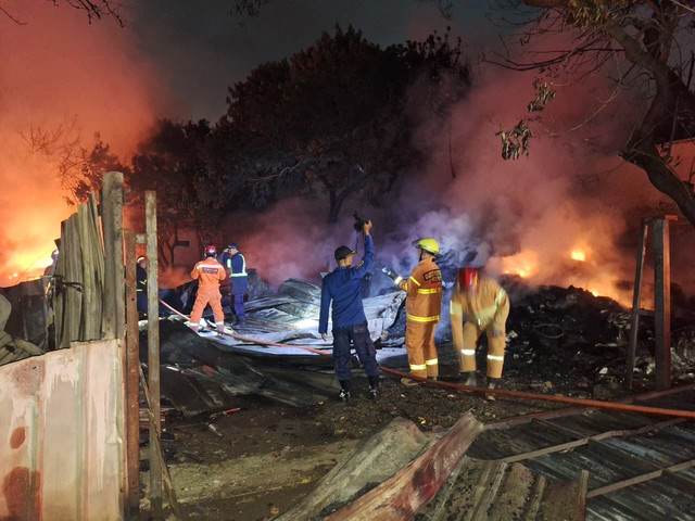 Stasiun Pengisian Bulk LPG (elpiji) (SPBE) di Bekasi terbakar. Dok. Istimewa