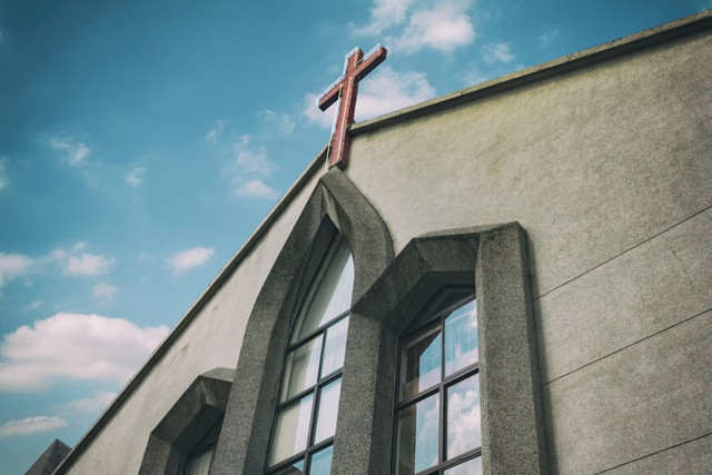 Jadwal Misa Paskah Kotabaru, foto hanya ilustrasi, bukan tempat yang sebenarnya: Unsplash/Daniel Tseng
