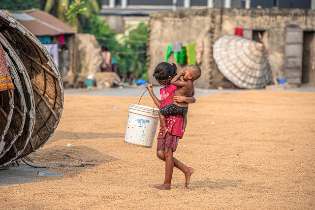 Persoalan pendidikan bagi masyarakat miskin dan terpencil. Sumber: Pexels.com