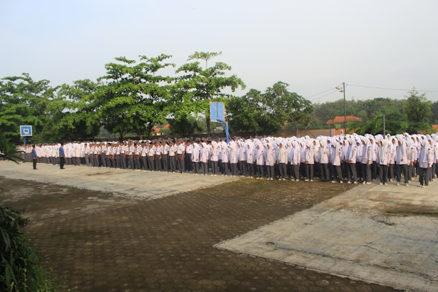 Ilustrasi amanat pembina upacara yang tidak membosankan.Foto: SMKN 1 Gantar / Unsplash