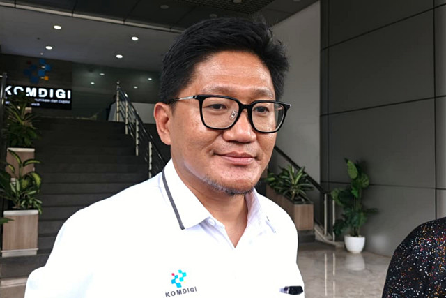 Doorstop Sonny Sudaryana sebagai Direktur Pengembangan Ekosistem Digital dalam pertemuan Komdigi dan META pada Senin (6/4/2026). Foto: Kevin Daniel/kumparan