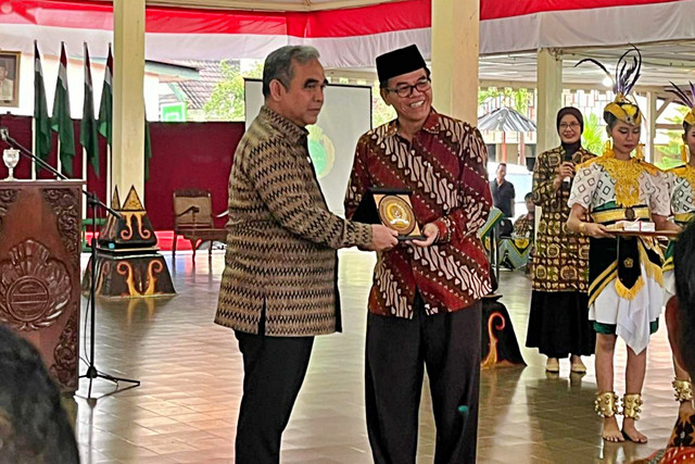 Ketua MPR, Ahmad Muzani menghadiri acara Ceramah Kebangsaan di Perguruan Tamansiswa, Mergangsan, Yogyakarta, Senin (6/4/2026). Foto: Nasywa Athifah/kumparan