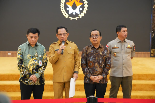 Menteri Dalam Negeri (Mendagri) sekaligus Ketua Satuan Tugas (Kasatgas) Percepatan Rehabilitasi dan Rekonstruksi (PRR) Pascabencana Sumatera Muhammad Tito Karnavian. Foto: Kemendagri RI