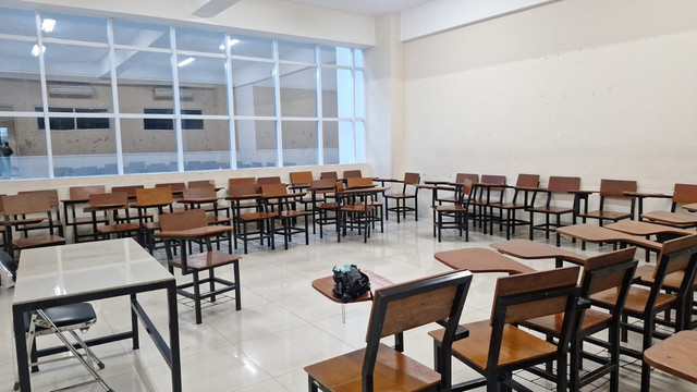 Foto ini diambil oleh penulis saat sedang berkuliah di universitas pamulang