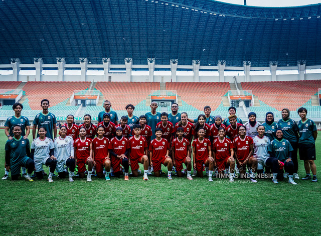Potret pemusatan latihan (TC) Timnas Wanita Indonesia di Stadion Pakansari jelang FIFA Women's Series 2026 Thailand. Foto: Dok. PSSI