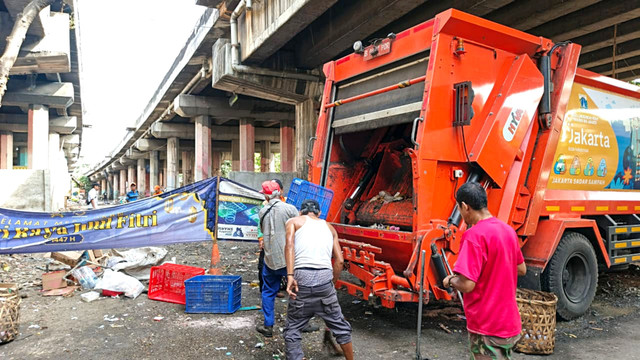 TPS Kencana di Kelurahan Sungai Bambu Tg. Priok setelah resmi ditutup (8/4/2026). Foto: Kevin Daniel/kumparan