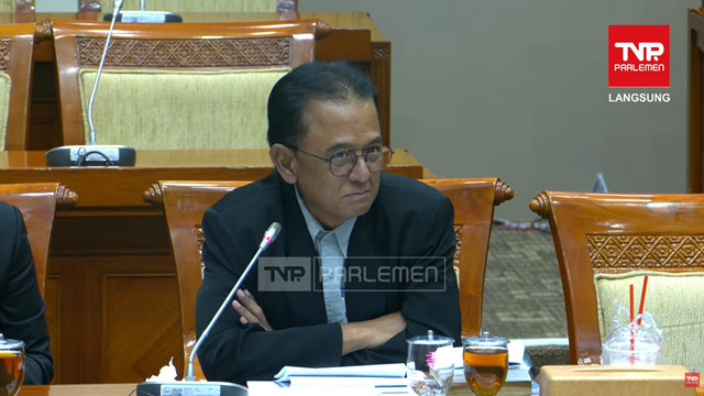 Chandra Hamzah dalam RDPU Komisi III, Rabu (8/4/2026). Foto: YouTube/TV Parlemen