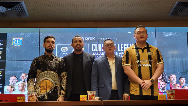 Konferensi pers perkembangan jelang Clash of Legends di Stadion Gelora Bung Karno, Rabu (8/4/2026). Foto: Soni Insan Bagus/kumparan
