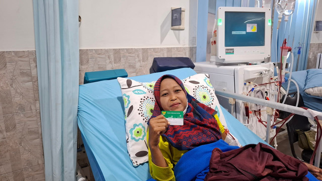 Siti Rochmatin, pasien gagal ginjal yang menjalani pengobatan dengan bantuan JKN. Foto: Dok. Istimewa