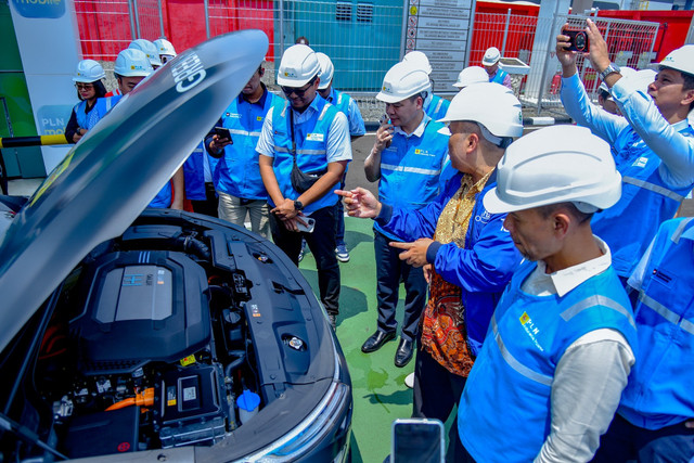 Delegasi Vietnam Electricity (EVN) melakukan kunjungan benchmarking ke Hydrogen Center Senayan PLN Indonesia Power dalam rangka Exchange and Learning Program guna memperkuat kolaborasi dan inovasi energi di Asia Tenggara. Foto. PLN IP