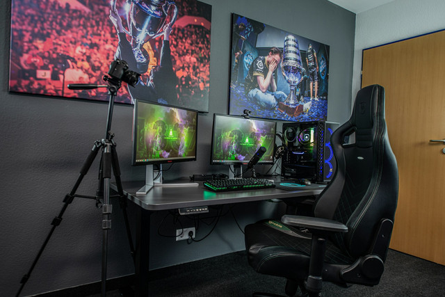 Ilustrasi kursi gaming bahan kain. Foto: Unsplash.