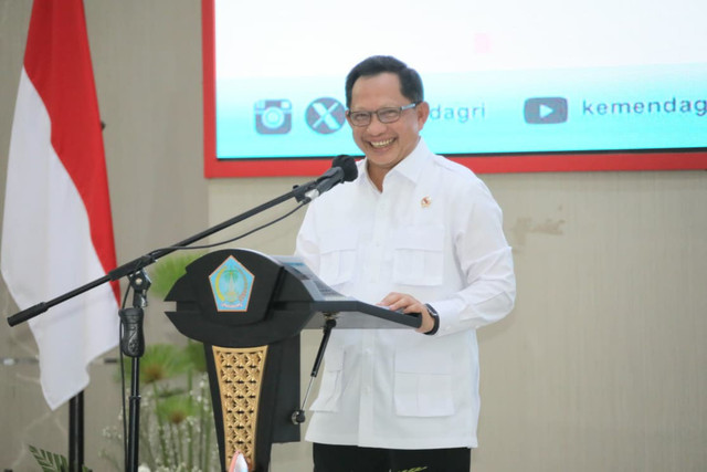 Mendagri Tito Karnavian memberi arahan pada acara Musrenbang Rencana Kerja Pemerintah Daerah (RKPD) Provinsi Sulut Tahun 2027 di Gedung Mapalus, Kantor Gubernur Sulut, Kamis (9/4/2026). Foto: Dok. Kemendagri