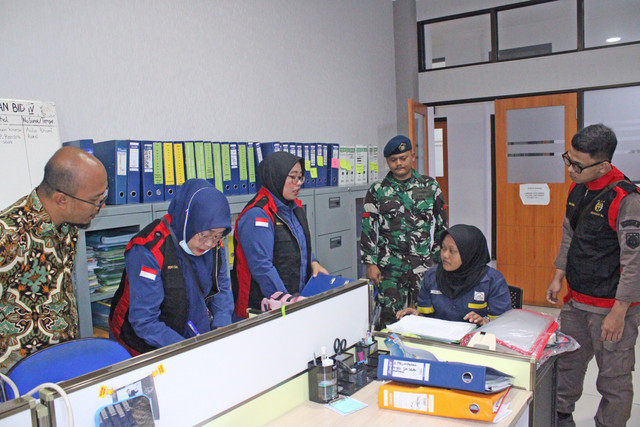 Kejati Sumut Geledah Kantor BPN Sumut dan Kantor Pertanahan Kota Medan terkait adanya dugaan korupsi jalan Tol Medan-Binjai, Kamis (9/4/2026). Foto: Dok. Kejati Sumut