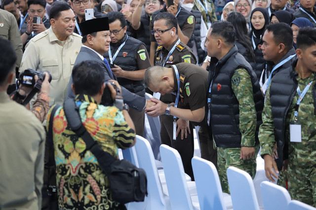 Suasana acara Penyerahan Denda Administratif dan Penyelamatan Keuangan Negara di Kejaksaan Agung, Jakarta, (10/4/2026). Foto: Jamal Ramadhan/kumparan