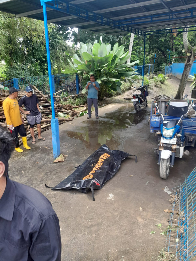 Penemuan Mayat di Sungai Konteng, Ds. Pereng Kembang RT. 06 / 21 Balecatur Gamping Sleman DIY. Foto: Dok. Polresta Sleman