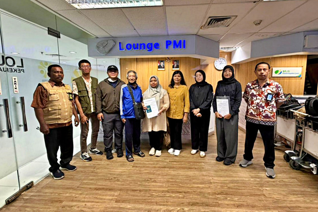 Kemensos jemput dan rawat lansia WNI terlantar yang dipulangkan dari Taiwan. Foto: Dok. Kemensos
