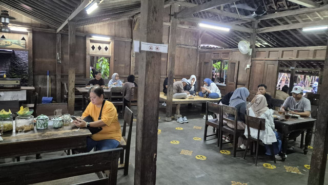 Tempat Kopi Klotok di Jalan Kaliurang, Daerah Istimewa Yogyakarta, Kamis (15/01/26). sumber foto: doc pribadi
