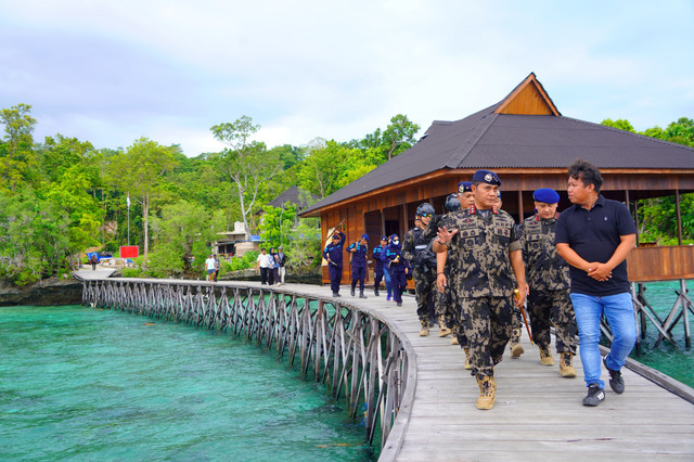 KKP hentikan sementara resort WNA di Maratua. Dok. KKP.