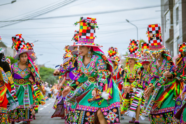 Ilustrasi: Sosiokultural. Gambar: Pexels.