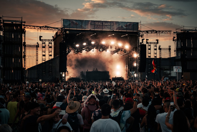 ilustrasi jadwal coachella 2026 week 2. Unsplash/Colin Lloyd