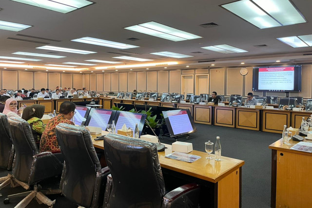 Rapat dengar pendapat Komisi XIII DPR RI dengan BPIP di Kompleks Parlemen, Senayan, Jakarta, Senin (13/4/2026). Foto: Nasywa Athifah/kumparan