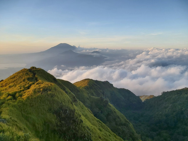 Ilustrasi: Balita hipotermia di Gunung Ungaran, Semarang, Jawa Tengah. Foto: Dawami Images/Shutterstock