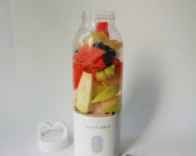 Ilustrasi blender portable tanpa listrik. Foto: Pexels.