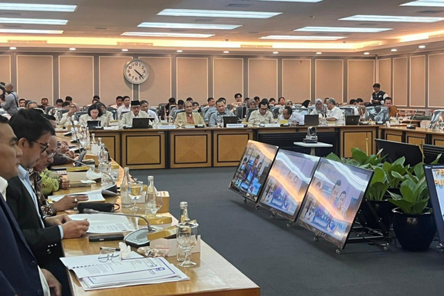 Suasana rapat kerja Komisi XIII DPR RI dengan Pemerintah terkait Pembicaraan Tingkat I Pengambilan Keputusan RUU PSDK di Kompleks Parlemen Senayan, Jakarta, Senin (13/4/2026). Foto: Nasywa Athifah/kumparan