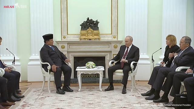 Presiden Prabowo Subianto bertemu Presiden Vladimir Putin di Istana Kremlin, Moskow, Rusia, Senin (13/4/2026). Foto: YouTube/ Sekretariat Presiden