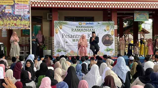 DT Peduli dan MI Al-Islamiyah gelar kegiatan Syiar Qur'an bersama Kayla, Hafidzah Alumni Hafidz Indonesia RCTI (Sumber: DT Peduli)