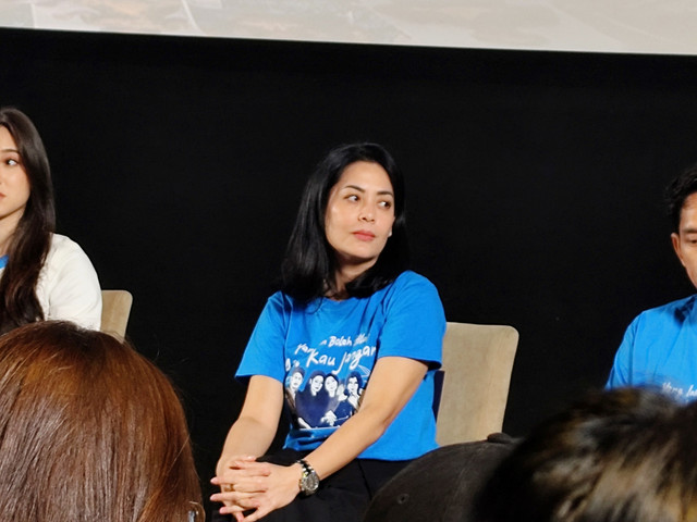 Lulu Tobing saat konferensi pers peluncuran poster dan trailer film "Yang Lain Boleh Hilang Asal Kau Jangan" di kawasan Jakarta Pusat. Foto: Salsha Okta Fairuz/kumparan