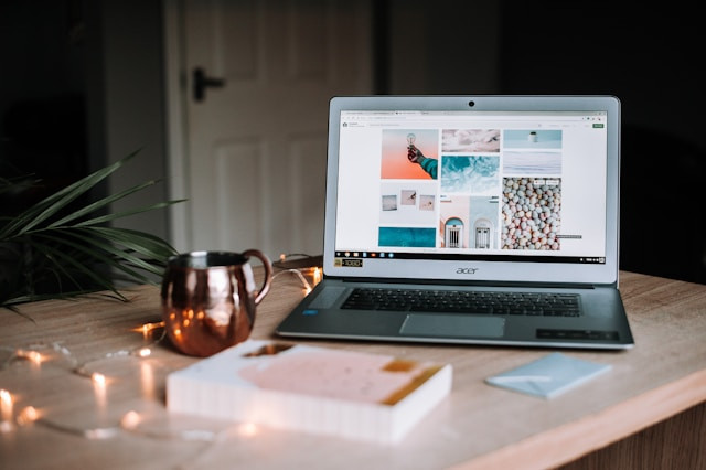Ilustrasi laptop core i5 murah April 2026. Foto: Anete Lūsiņa/Unsplash