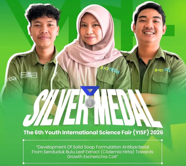tiga mahasiswa UNISA Yogyakarta meraih medali perak