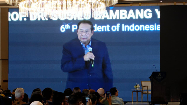 Presiden RI ke-6 Susilo Bambang Yudhoyono menghadiri FPCI "Supermentor" di The St. Regis, Jakarta, Selasa (14/4/2026). Foto: Kevin Daniel/kumparan