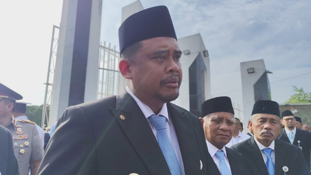 Gubernur Sumatera Utara, Bobby Nasution saat ditemui di Taman Makam Pahlawan Medan, Rabu (15/4/2026). Foto: Amar Marpaung/kumparan