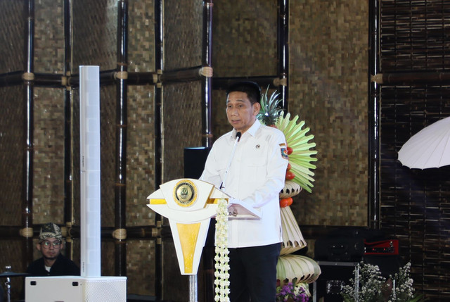 Wamendagri Akhmad Wiyagus dalam Musrenbang RKPD Provinsi Jabar Tahun 2027 yang diselenggarakan di Bandung, Jabar, Rabu (15/4/2026). Foto: Kemendagri RI