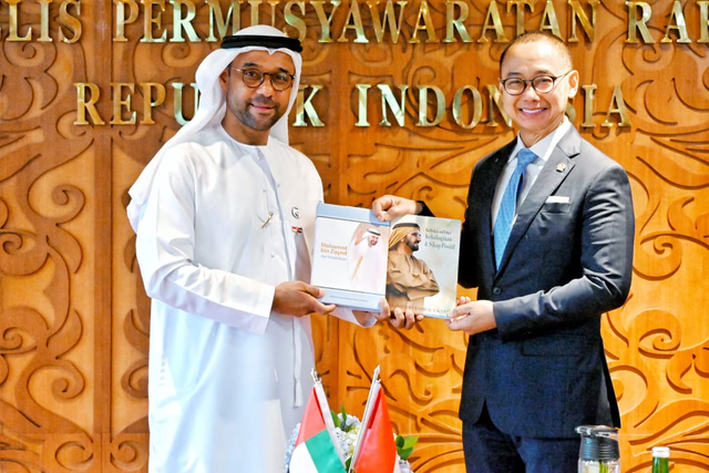 Dubers UEA H.E. Abdulla Salem AlDhaheri, menemui Wakil Ketua MPR RI, Eddy Soeparno. Foto: Istimewa
