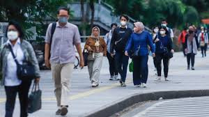 Pekerja biasa di Jabodetabek sepulang kerja