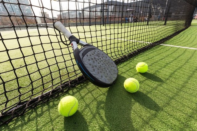 Ilustrasi Padel. Foto: Andrew Angelov/Shutterstock