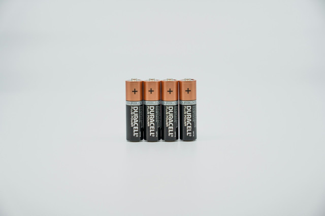 Ilustrasi baterai rechargeable terbaik. Foto: Unsplash
