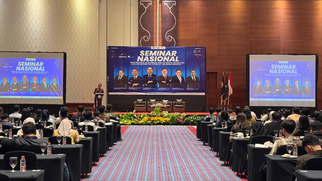 Seminar Nasional Dies Natalis ke-22 Himpunan Mahasiswa Teknik Pertambangan (HMTA) Institut Teknologi Nasional Yogyakarta (ITNY) di Sahid Raya Hotel & Convention Yogyakarta, Senin (13/4). Foto: Pandangan Jogja/Danang BK