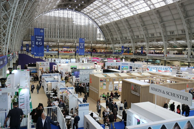 Ilustrasi Mega Career Expo 2026. Foto: Unsplash/Euronewsweek Media