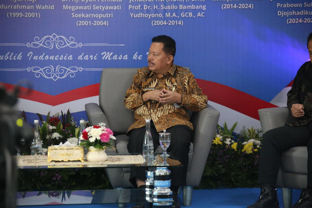 Kepala Badan Pengembangan Sumber Daya Manusia (BPSDM) Kemendagri Sugeng Hariyono saat menjadi pembicara dalam Live Talk Show BPSDM di kantor Kemendagri, Jakarta, Kamis (16/4/2026). Foto: Kemendagri RI