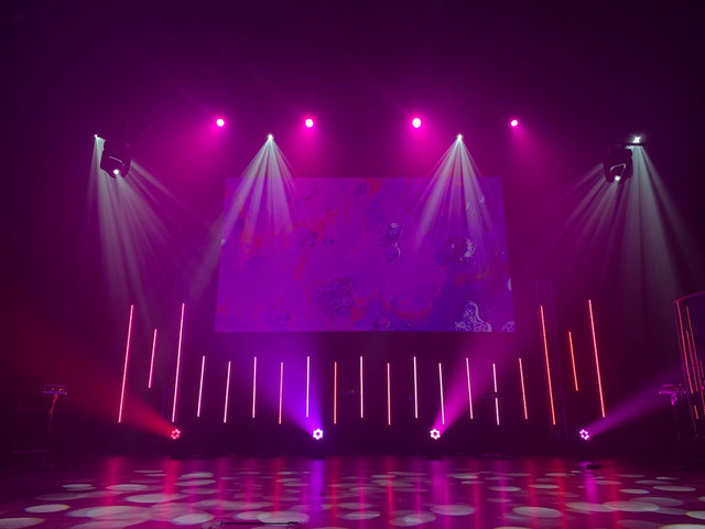 Ilustrasi Sabrina carpenter Coachella 2026 week 2 jam berapa. Foto: Unsplash.com/Elijah Ekdahl